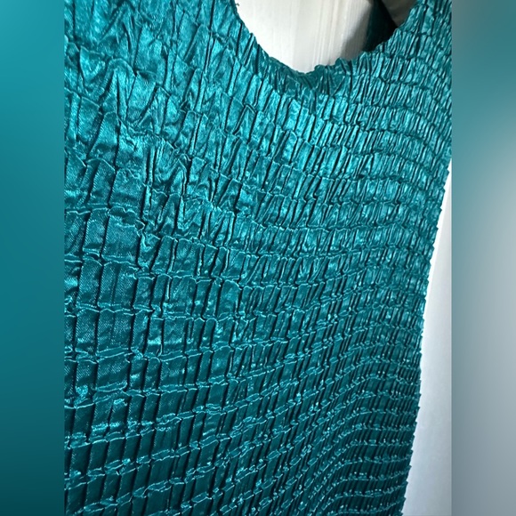 Teal sleeveless blouse - Picture 4 of 5